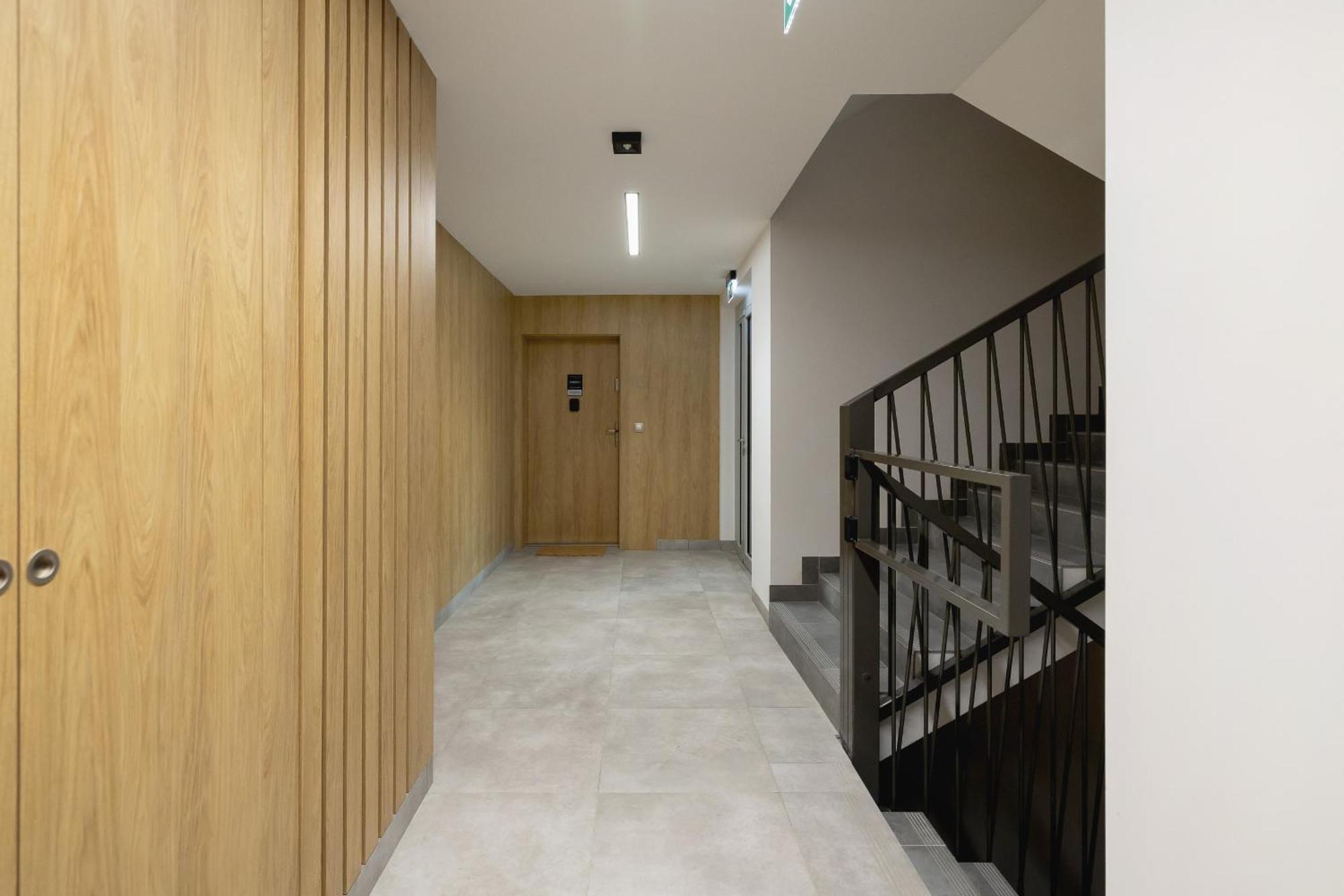 Bright Apartment In Krakow With Garden, Air Conditioning, Parking And Desk By Renters Prestige Exteriér fotografie