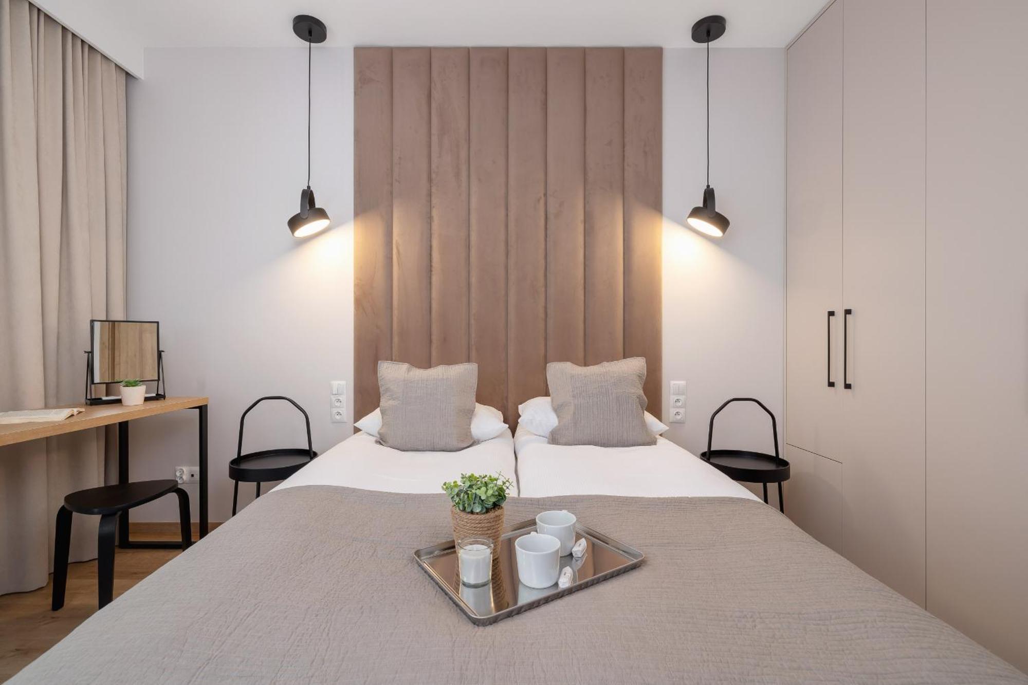 Bright Apartment In Krakow With Garden, Air Conditioning, Parking And Desk By Renters Prestige Exteriér fotografie